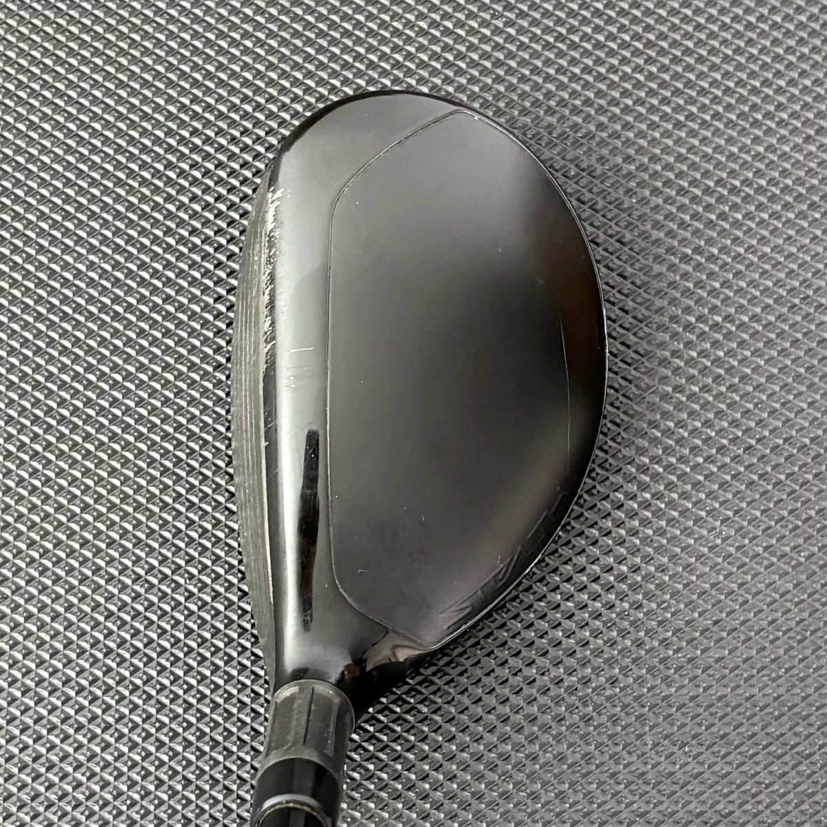 TAYLORMADE STEALTH RESCUE 3 HYBRID (19 DEGREE) + HEADCOVER