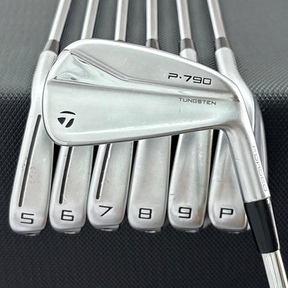 TAYLORMADE P790 2021 IRON SET