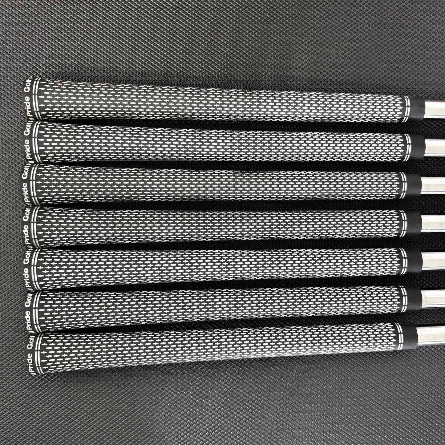 TITLEIST 718 AP3 IRON SET
