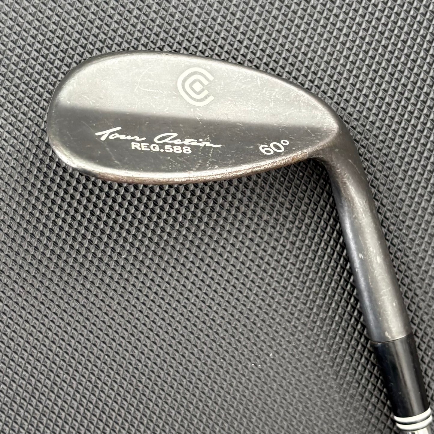 CLEVELAND 588 GUNMETAL WEDGE (60 DEGREE)