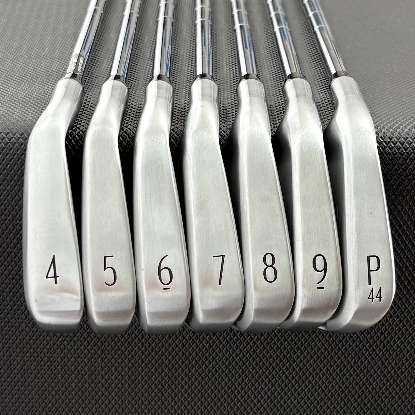 LH TITLEIST T250/T150 2025 COMBO IRON SET
