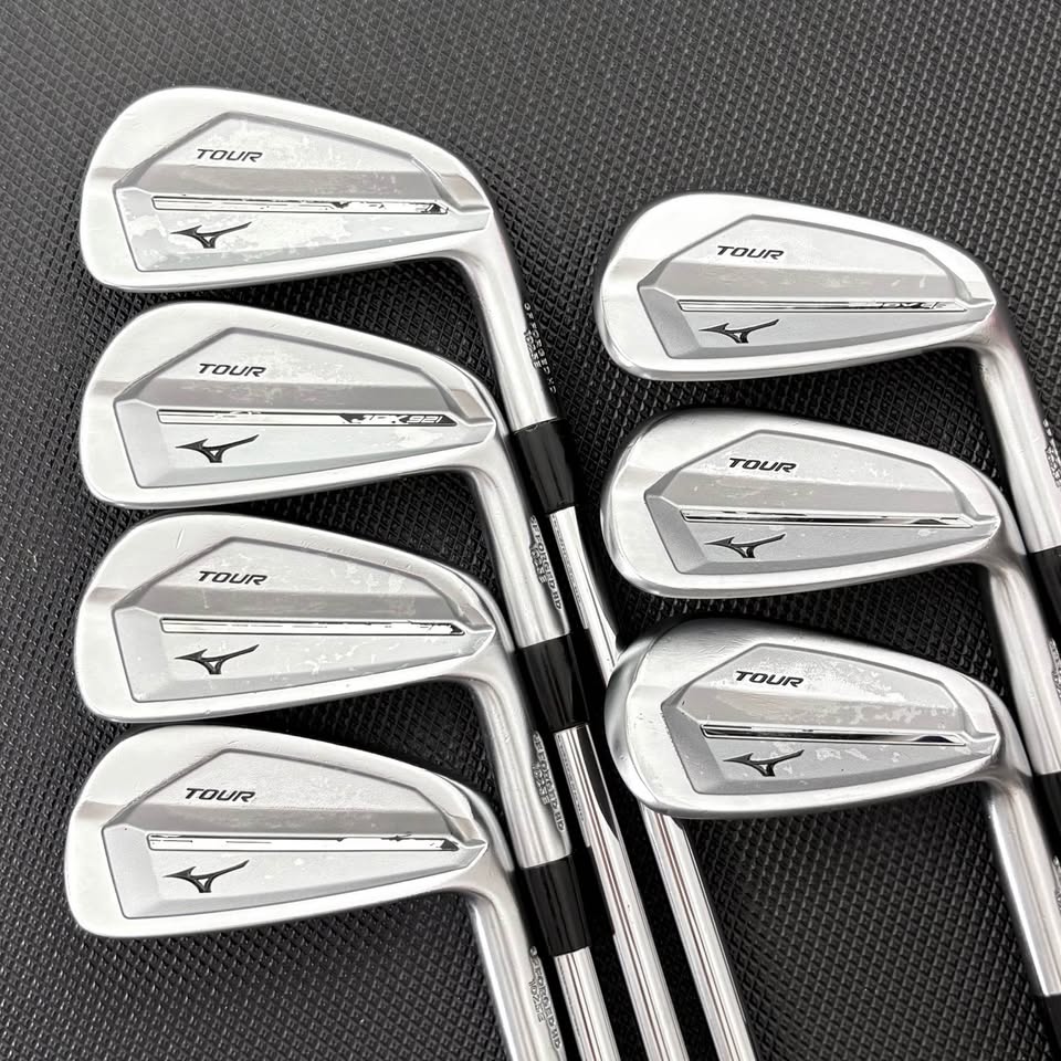 MIZUNO JPX 921 TOUR IRON SET