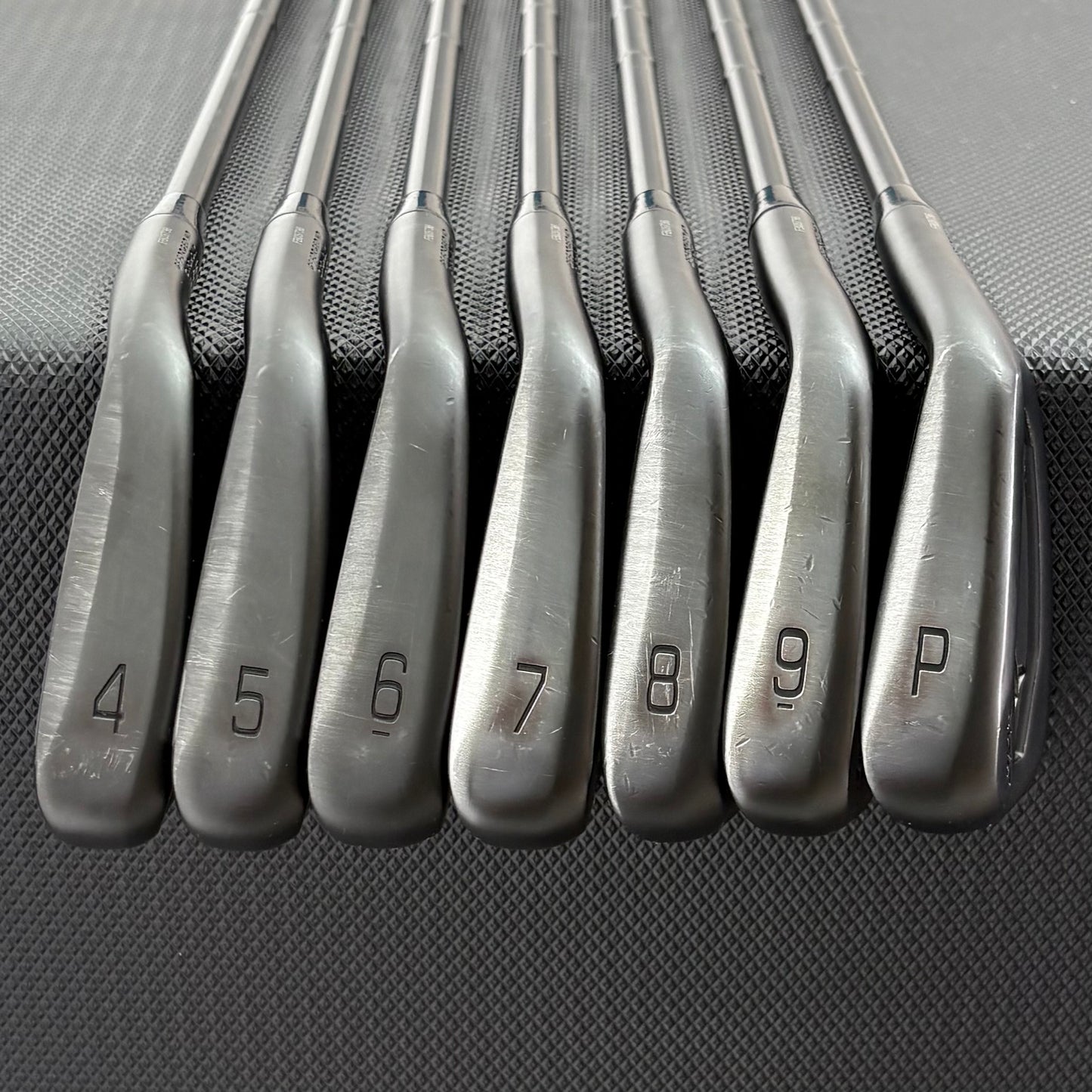 MIZUNO JPX 925 FORGED BLACK IRON SET
