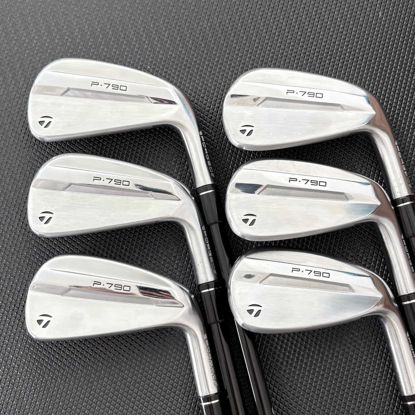 TAYLORMADE P790 2025 IRON SET