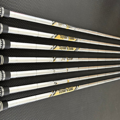 TITLEIST 714 CB IRON SET