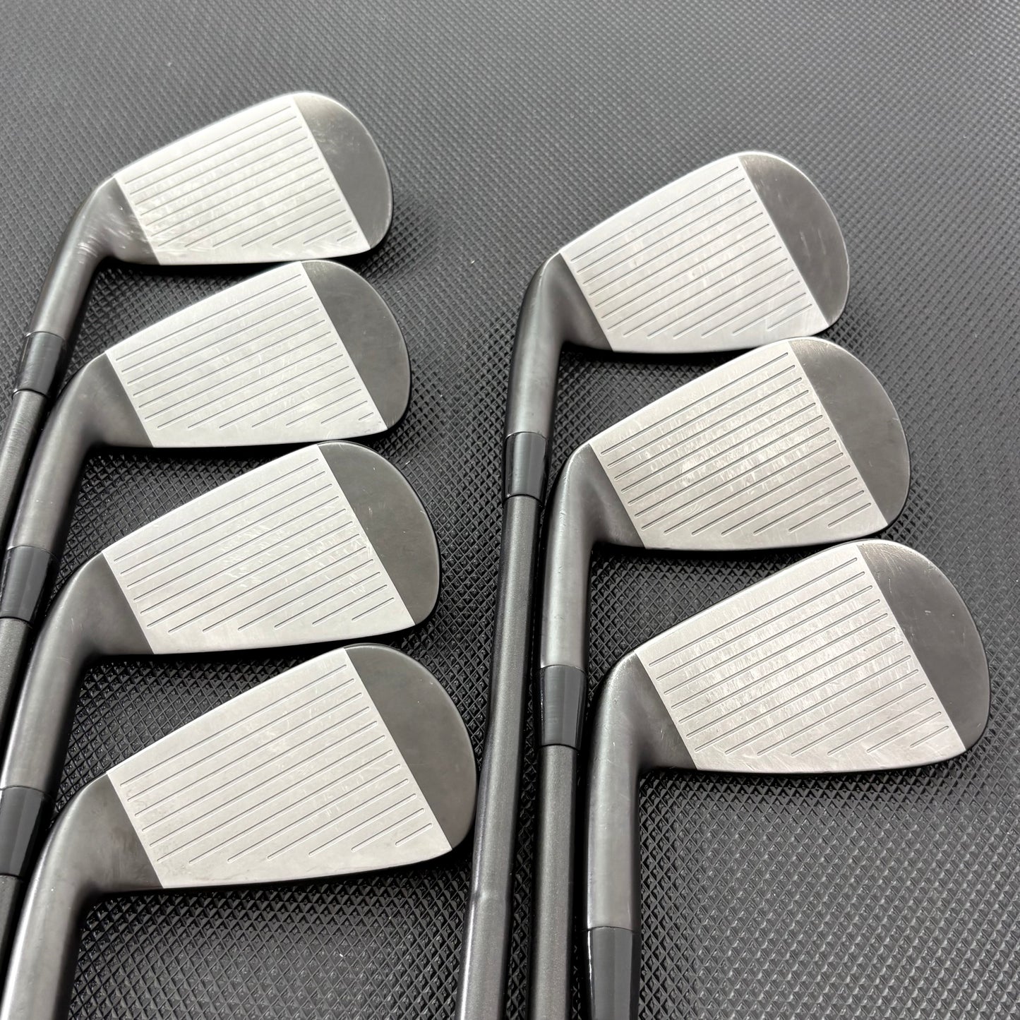 MIZUNO JPX 925 FORGED BLACK IRON SET