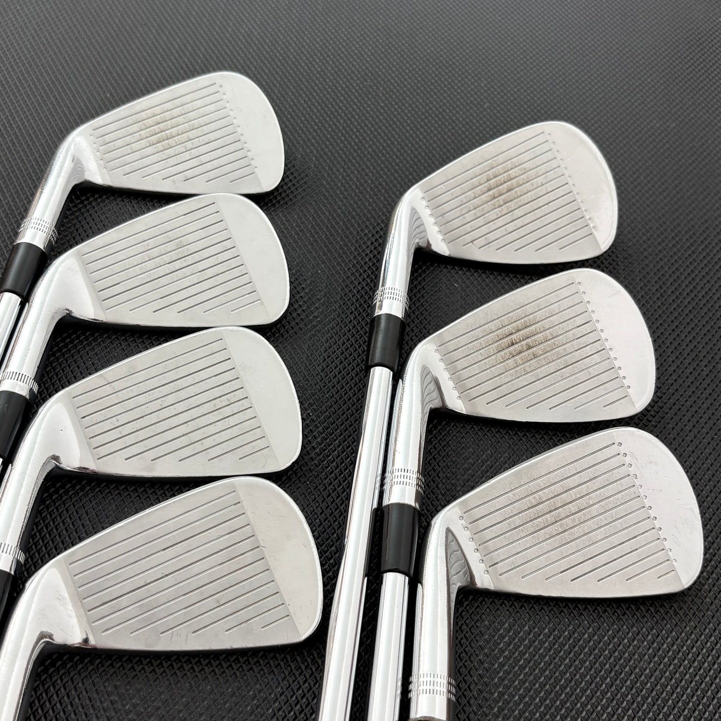 WILSON STAFF MODEL CB/BLADE COMBO IRON SET