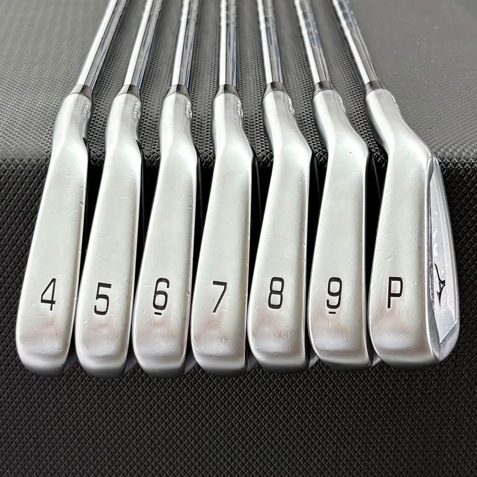 MIZUNO JPX 921 TOUR IRON SET