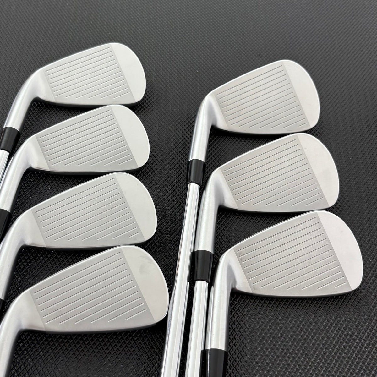 MIZUNO JPX 923 HOT METAL PRO IRON SET