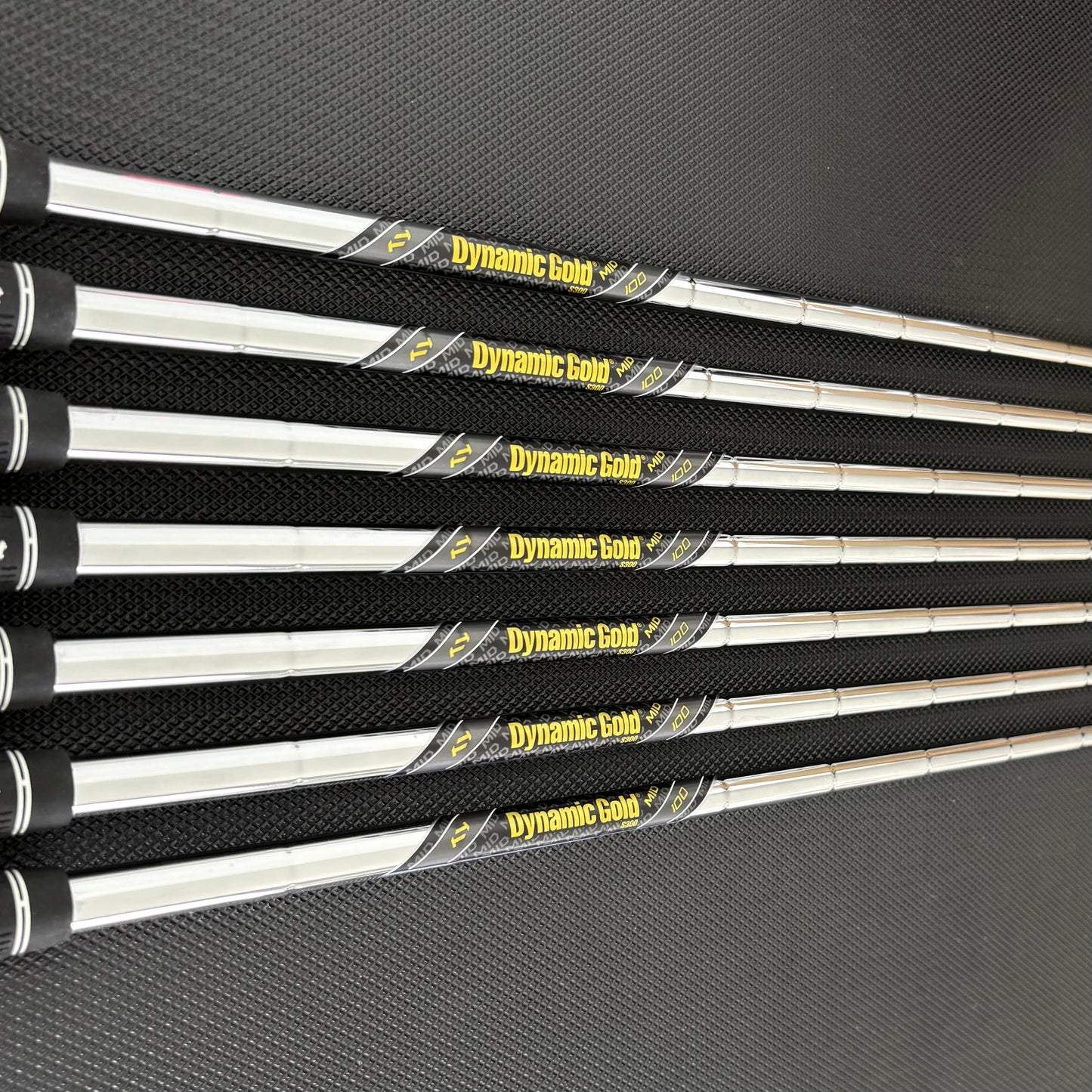 MIZUNO JPX 925 HOT METAL PRO IRON SET