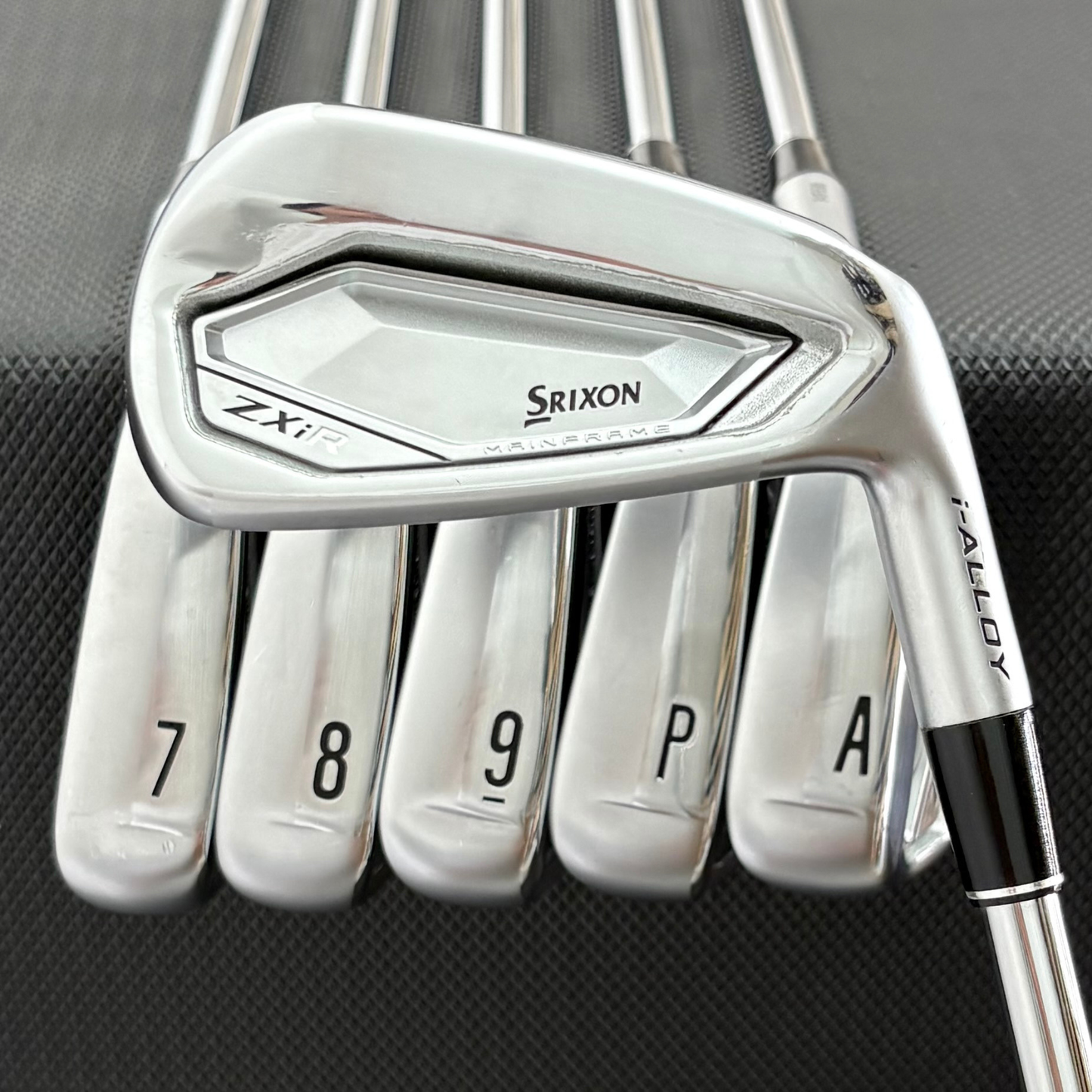 SRIXON ZXIR IRON SET