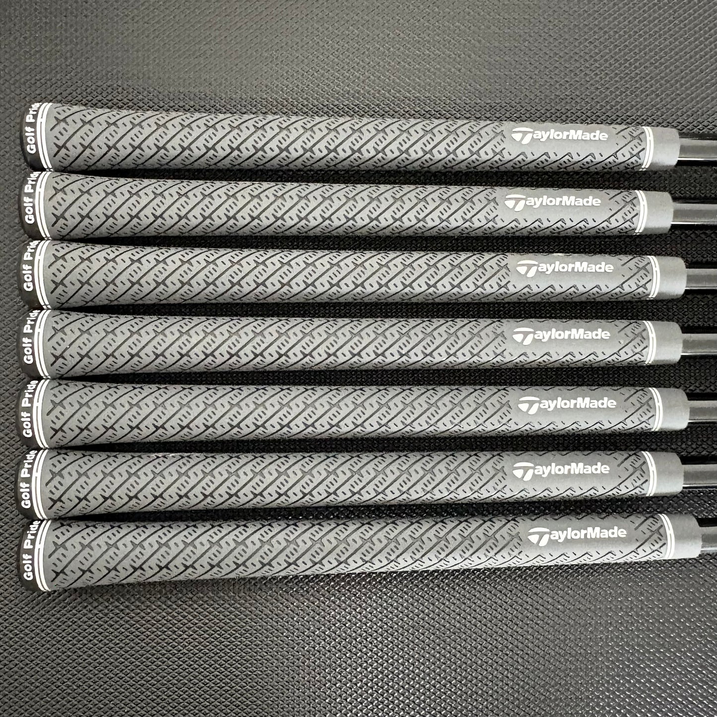 TAYLORMADE P790 2023 IRON SET