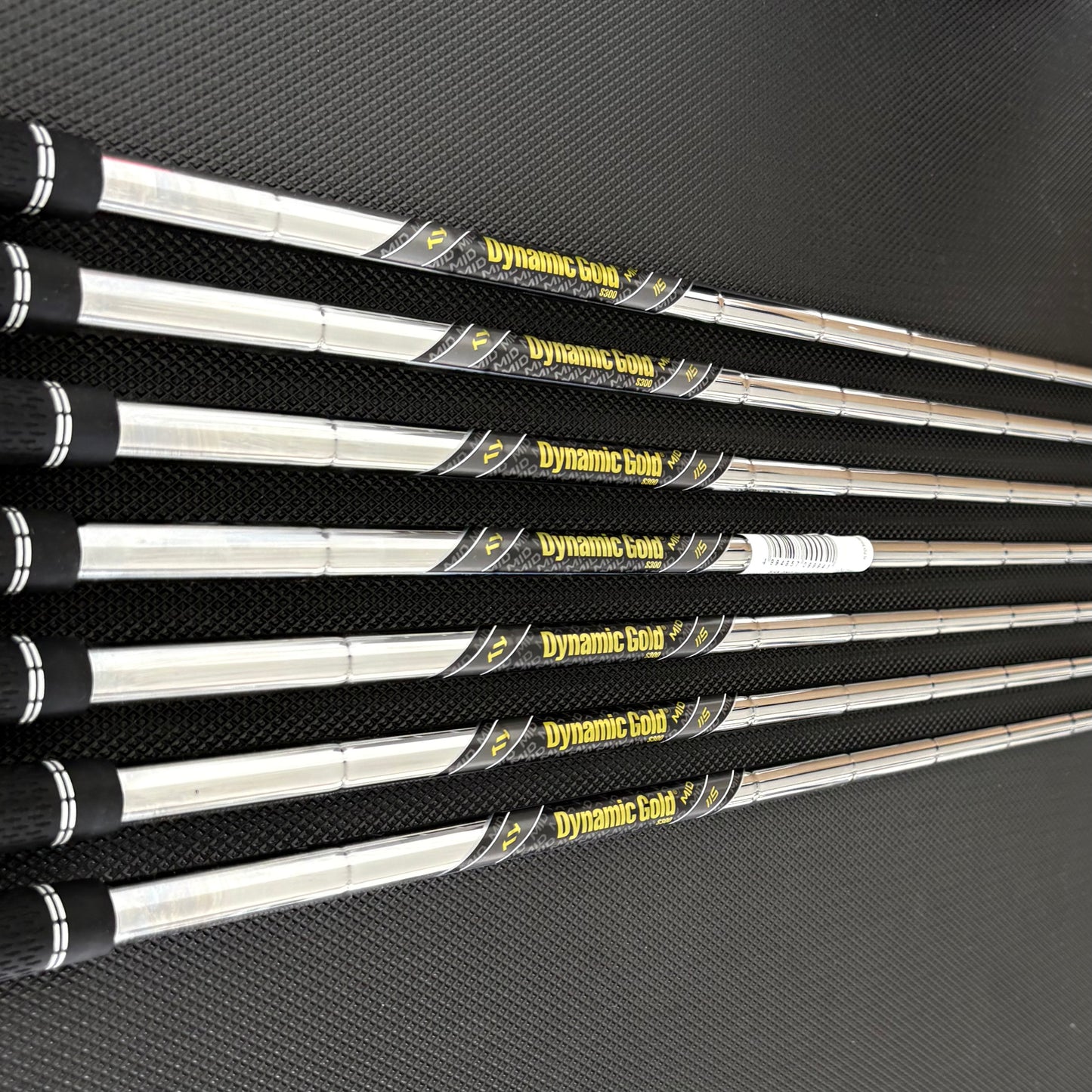NEW SRIXON ZXI7 IRON SET