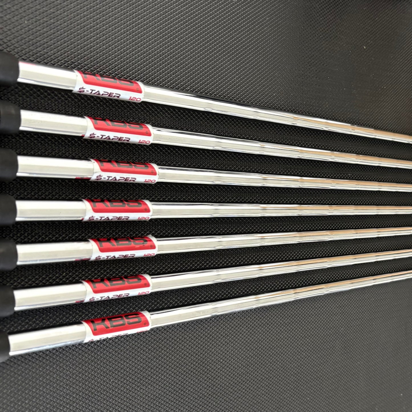 TAYLORMADE P7MC LIMITED EDITION RAW IRON SET