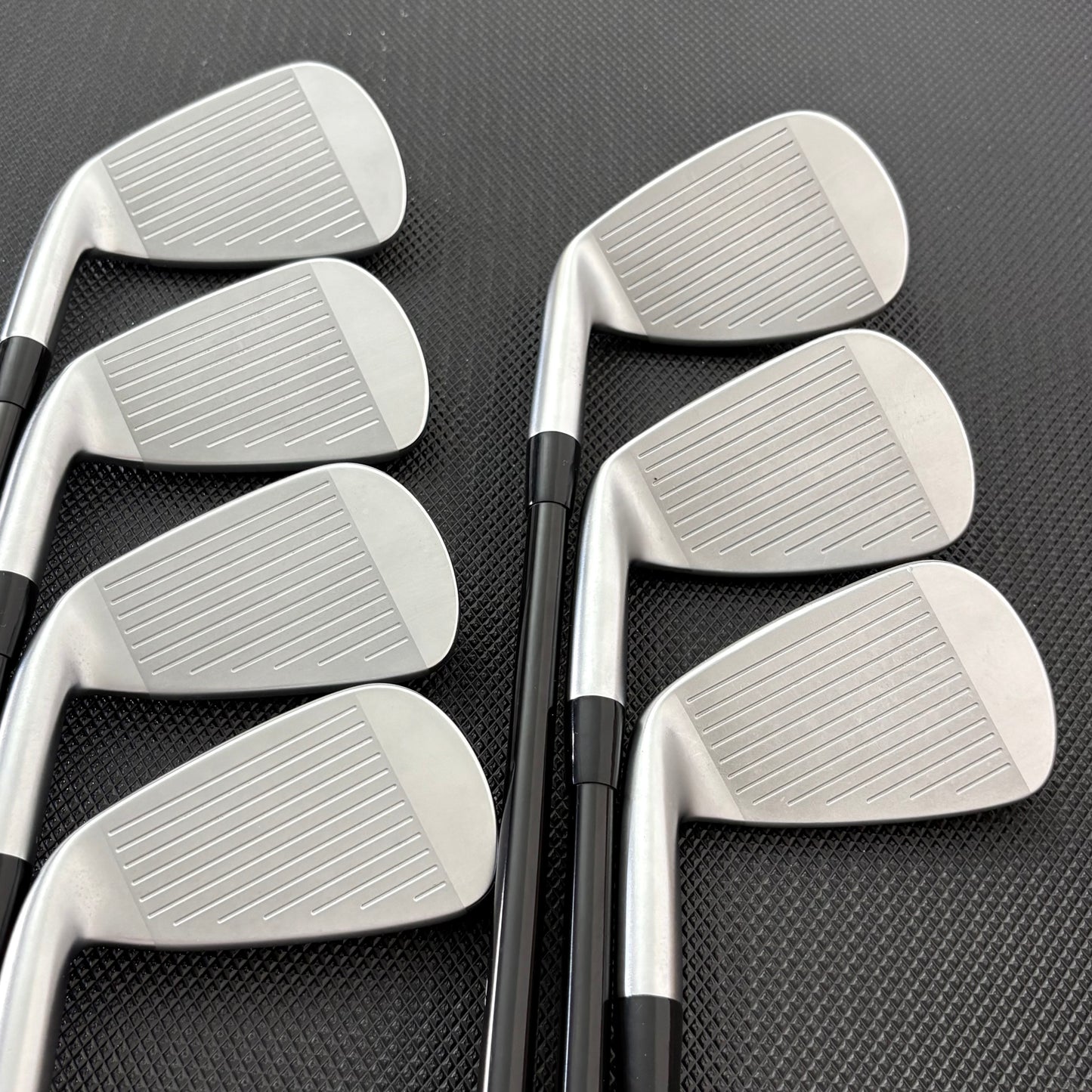 MIZUNO JPX 925 HOT METAL PRO IRON SET