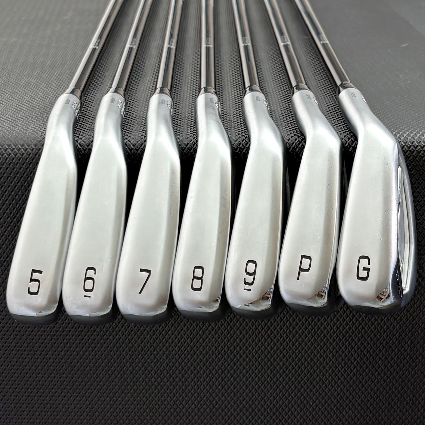 MIZUNO JPX 925 HOT METAL PRO IRON SET