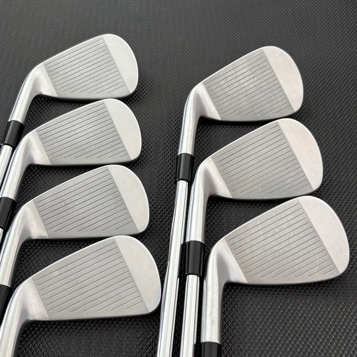 TAYLORMADE P790 2025 IRON SET