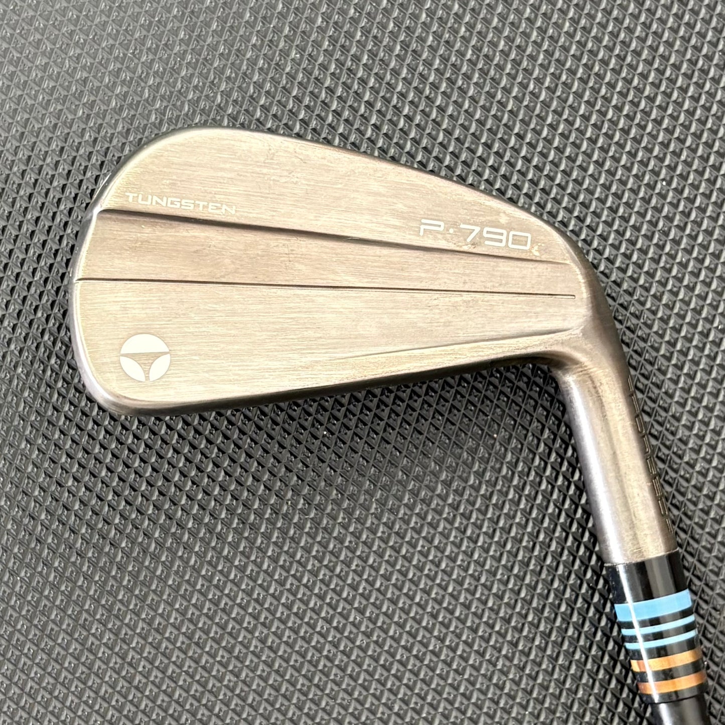 TAYLORMADE P790 AGED COPPER 4 IRON