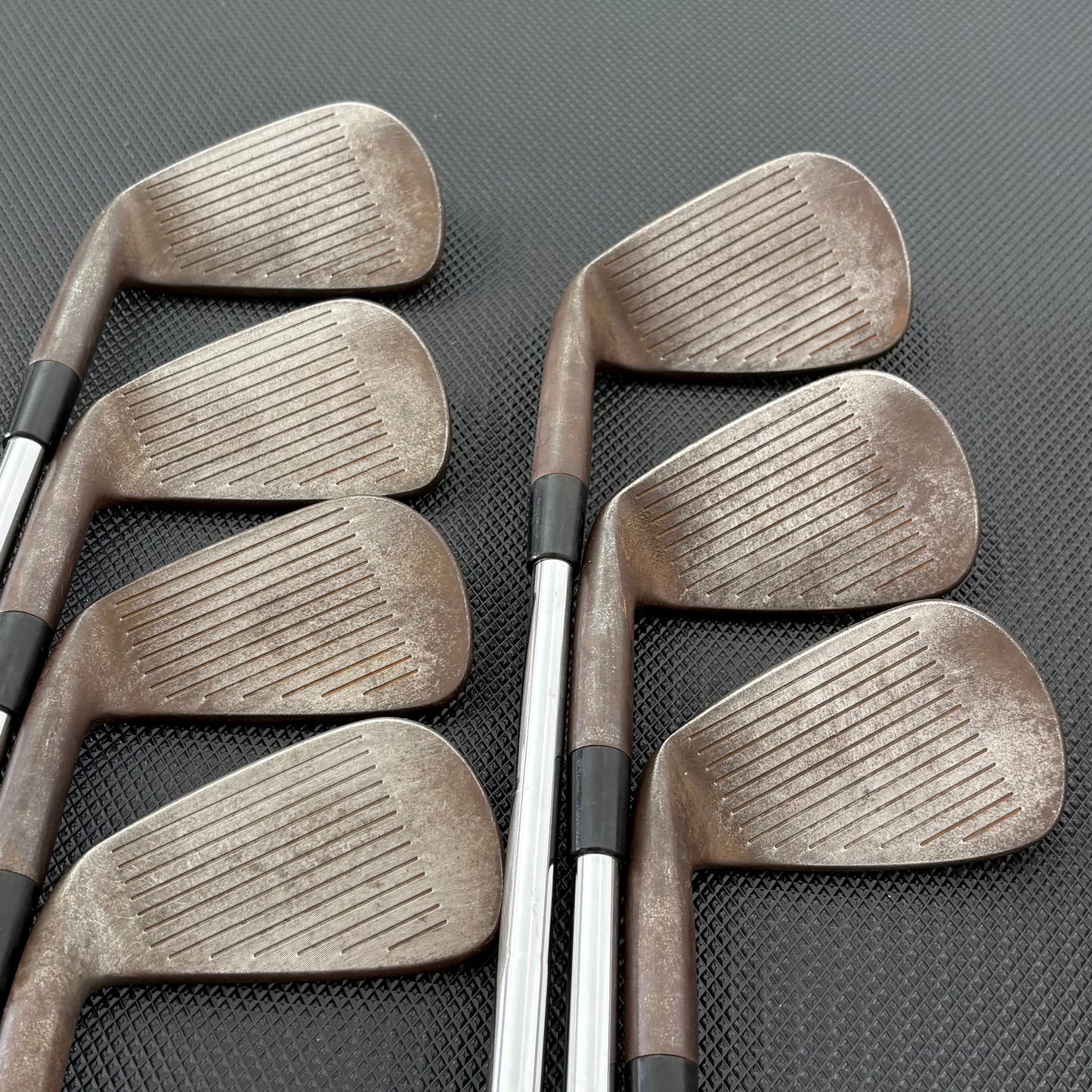 TAYLORMADE P7MC LIMITED EDITION RAW IRON SET