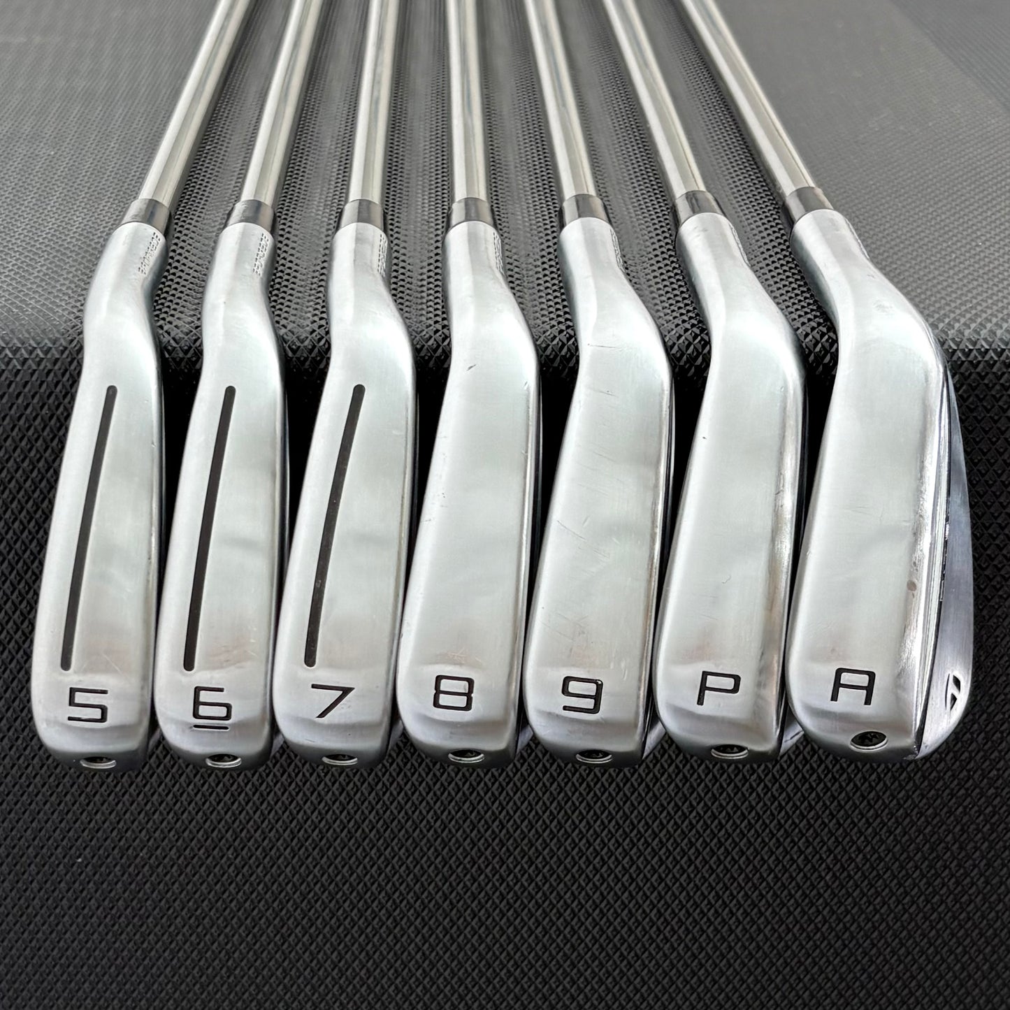 TAYLORMADE P790 2025 IRON SET
