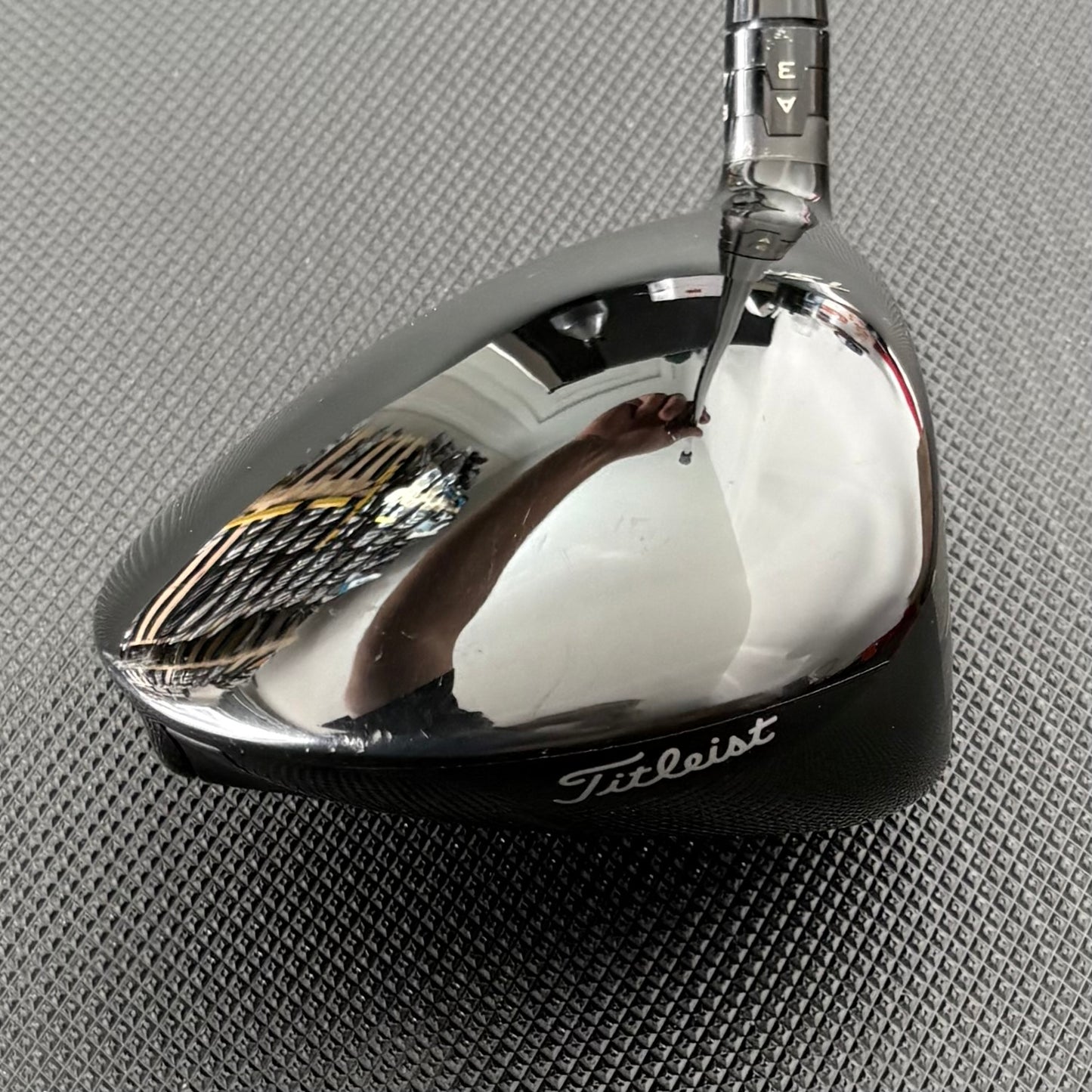 TITLEIST TSR4 DRIVER (8 DEGREE)