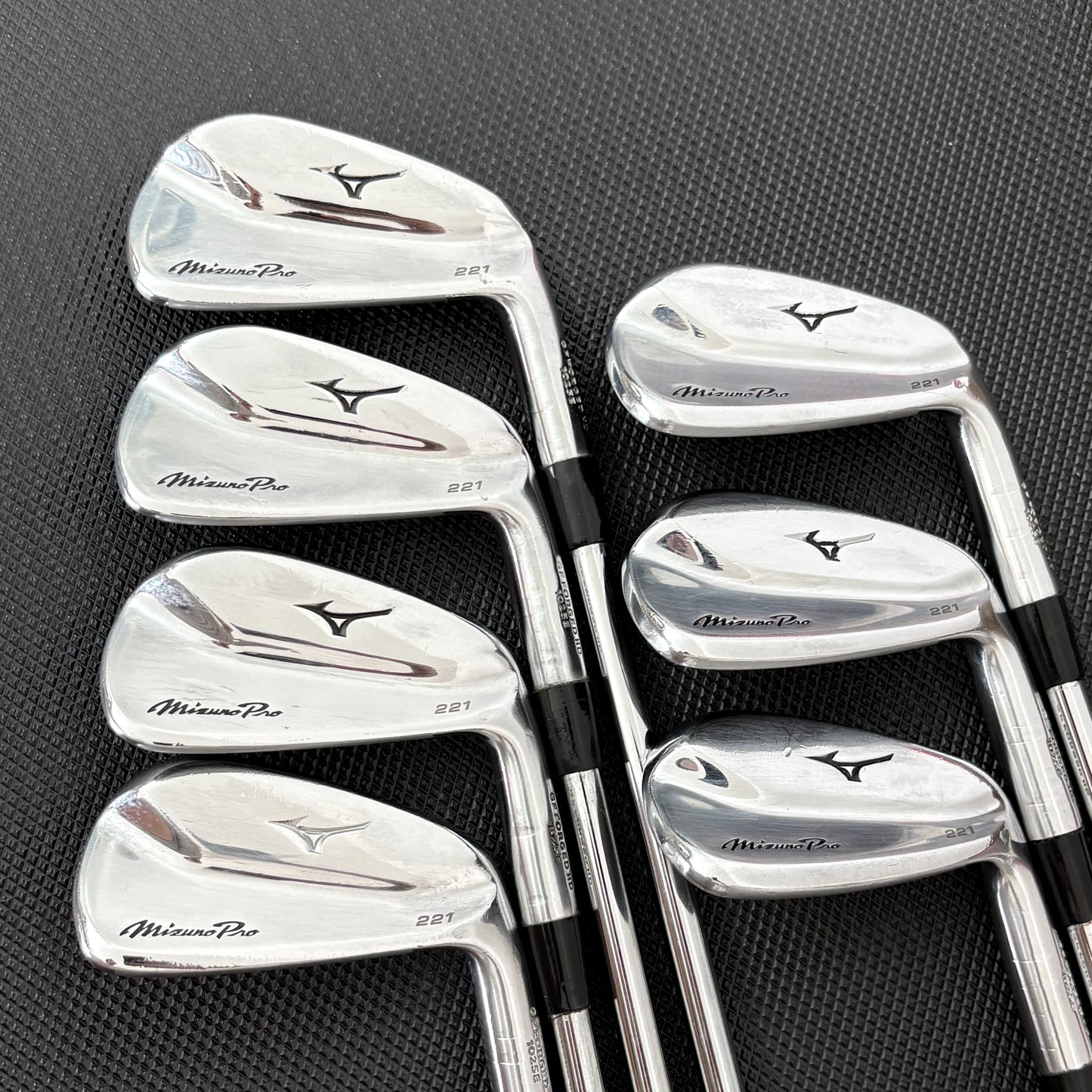 MIZUNO PRO 221 IRON SET