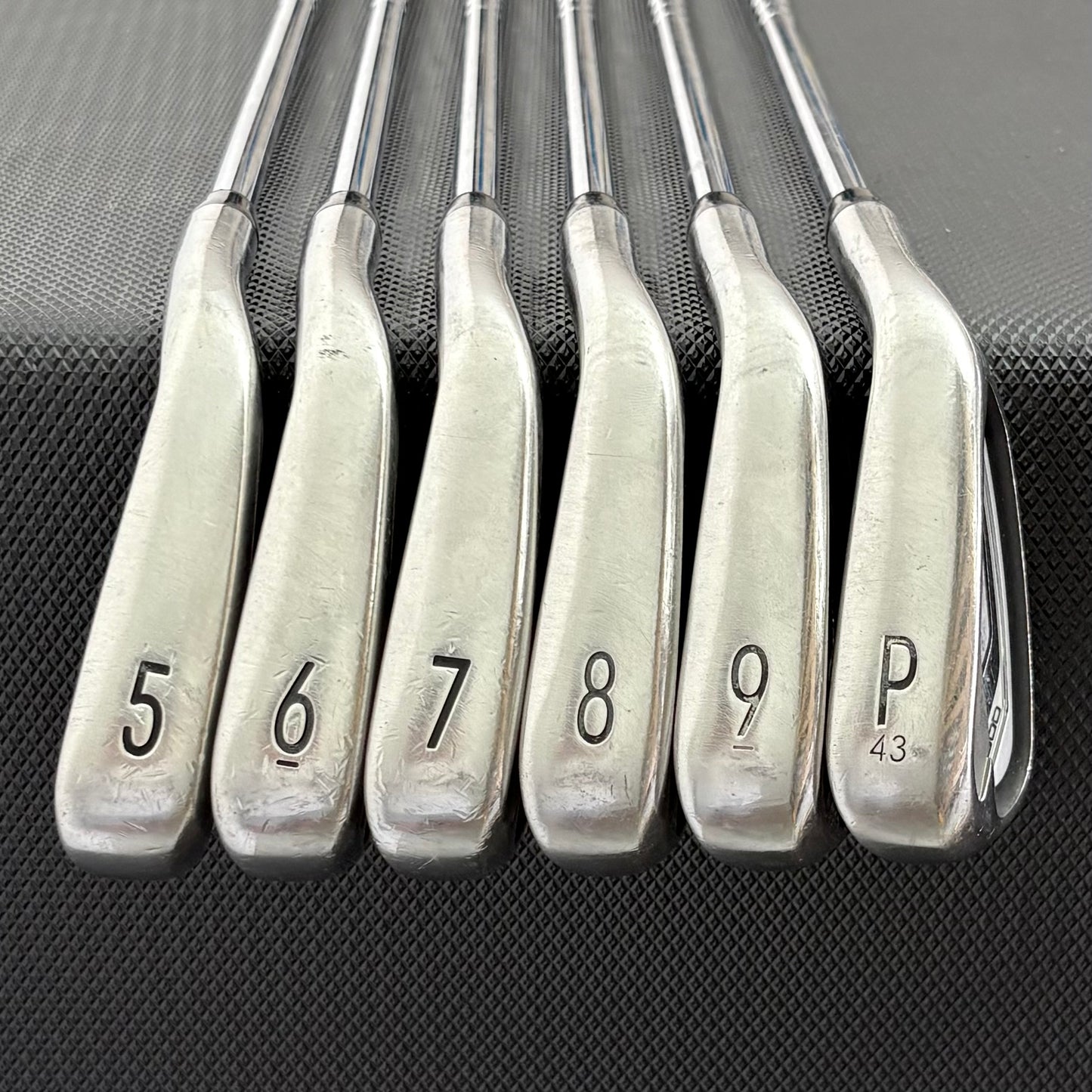 TITLEIST T300 2019 IRON SET
