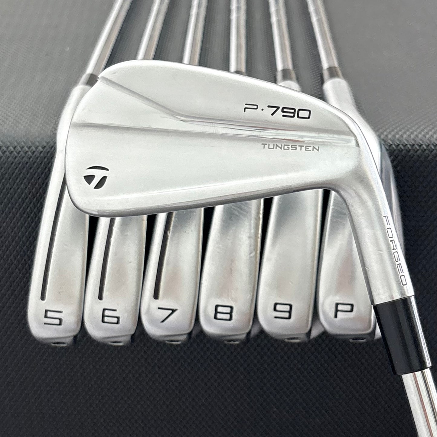 TAYLORMADE P790 2021 IRON SET