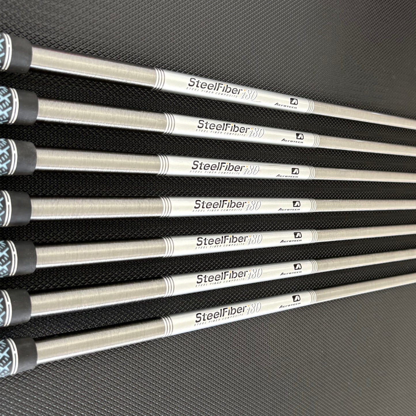 TAYLORMADE P790 2025 IRON SET