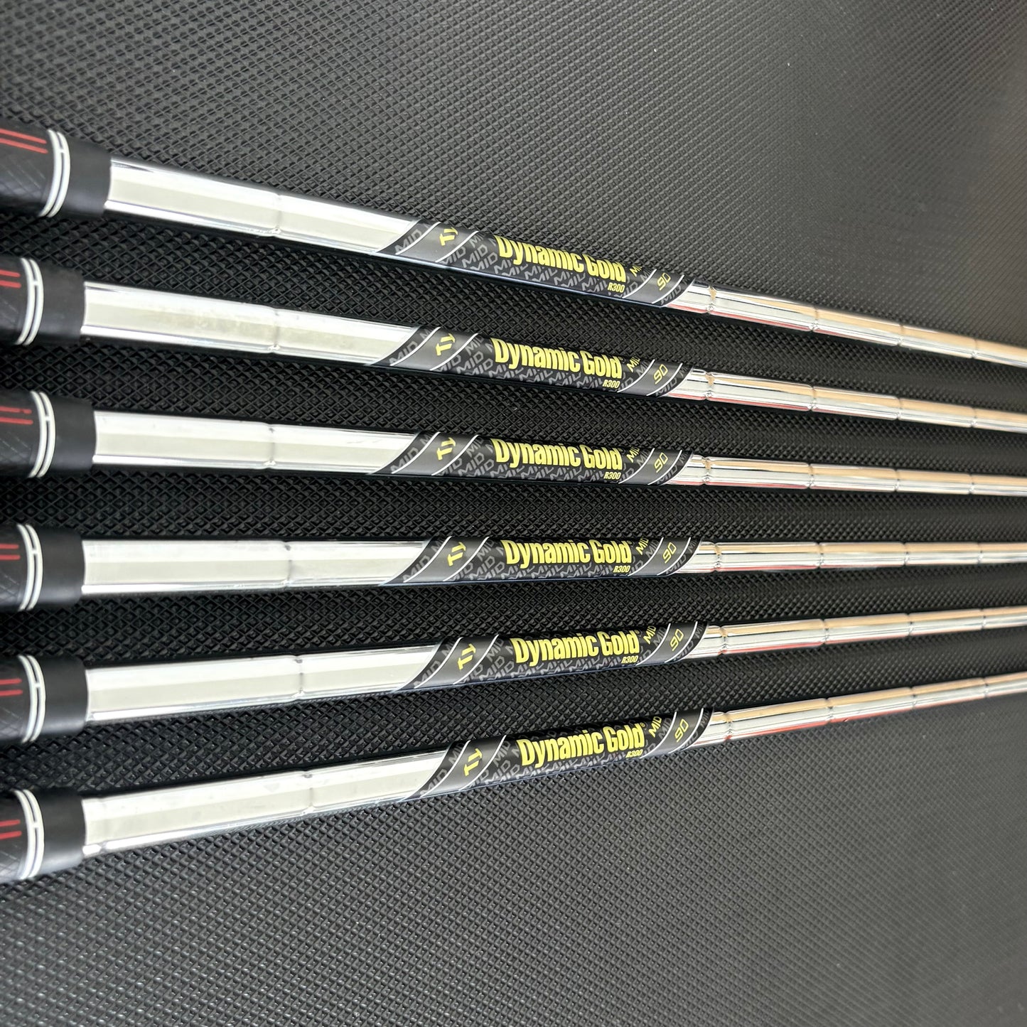 CALLAWAY APEX AI300 IRON SET