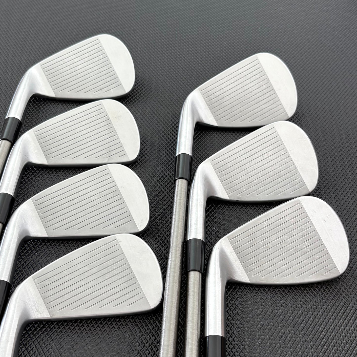 TAYLORMADE P790 2025 IRON SET