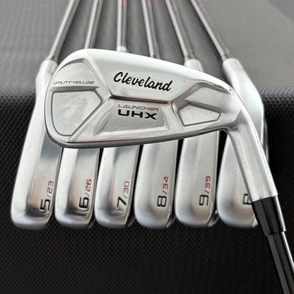 CLEVELAND LAUNCHER UHX IRON SET