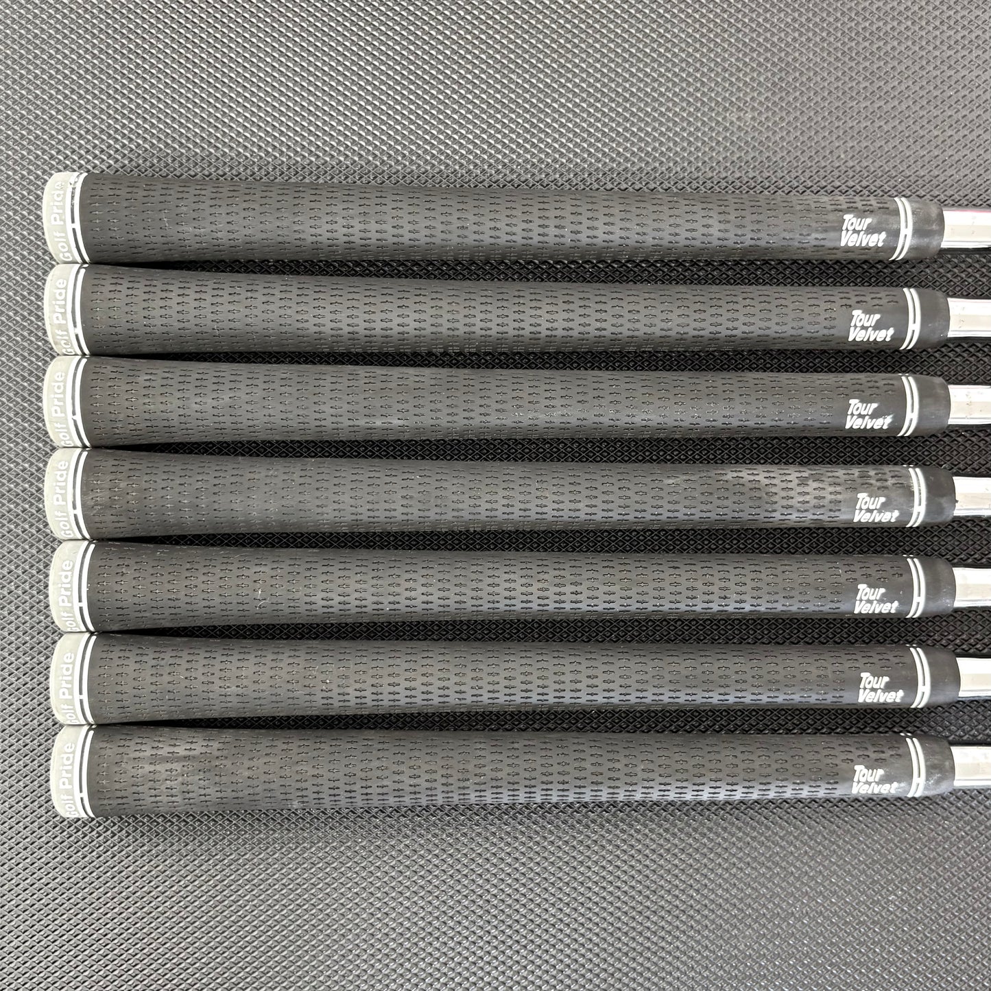 LH TAYLORMADE BURNER PLUS IRON SET