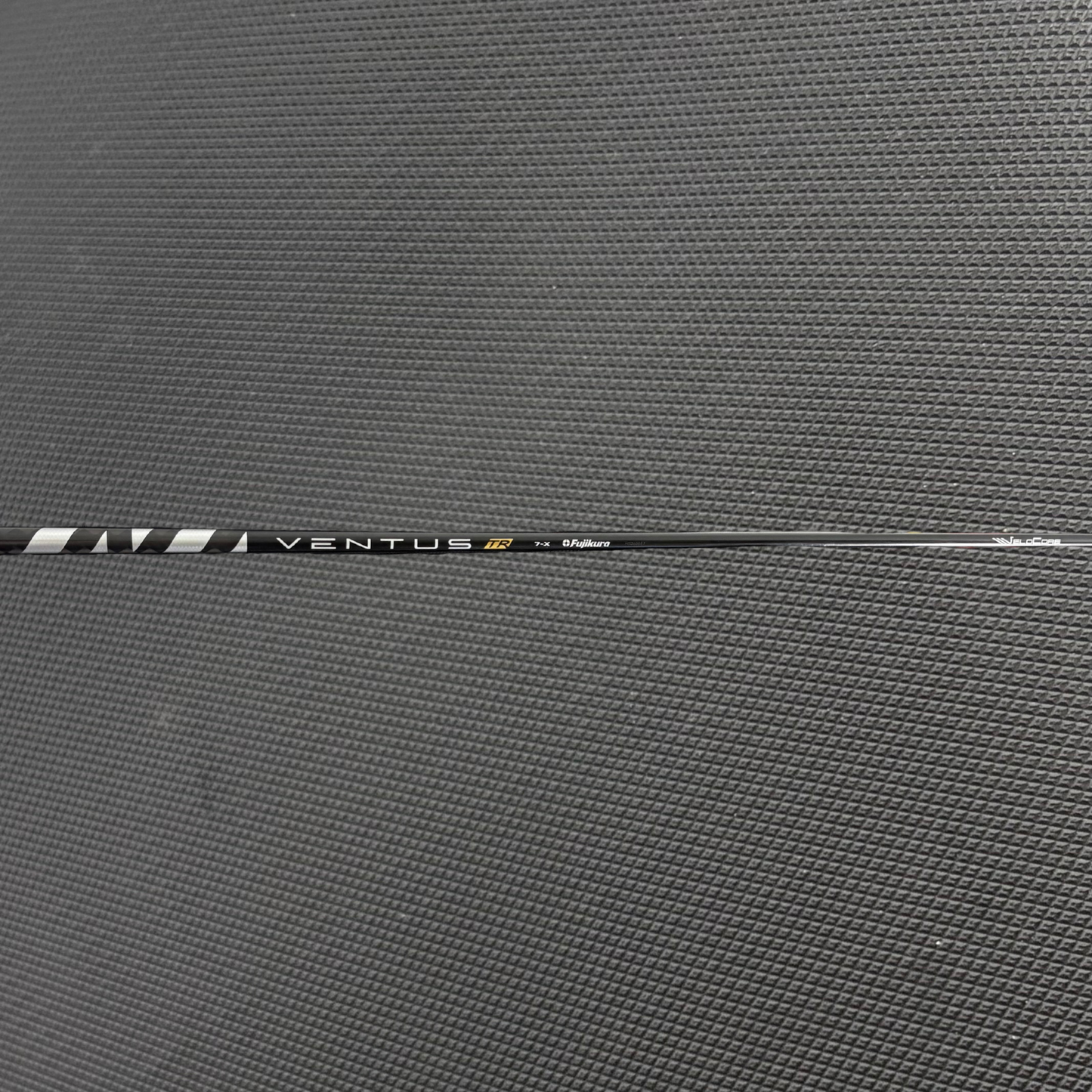 FUJIKURA VENTUS TR BLACK VELOCORE 7 X-STIFF DRIVER SHAFT + CALLAWAY TIP (44")