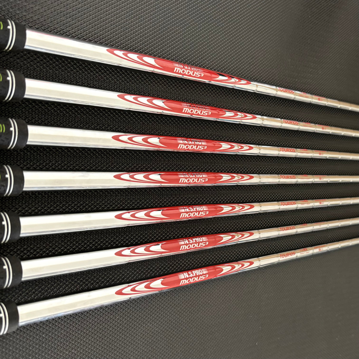 TAYLORMADE P790 2025 IRON SET