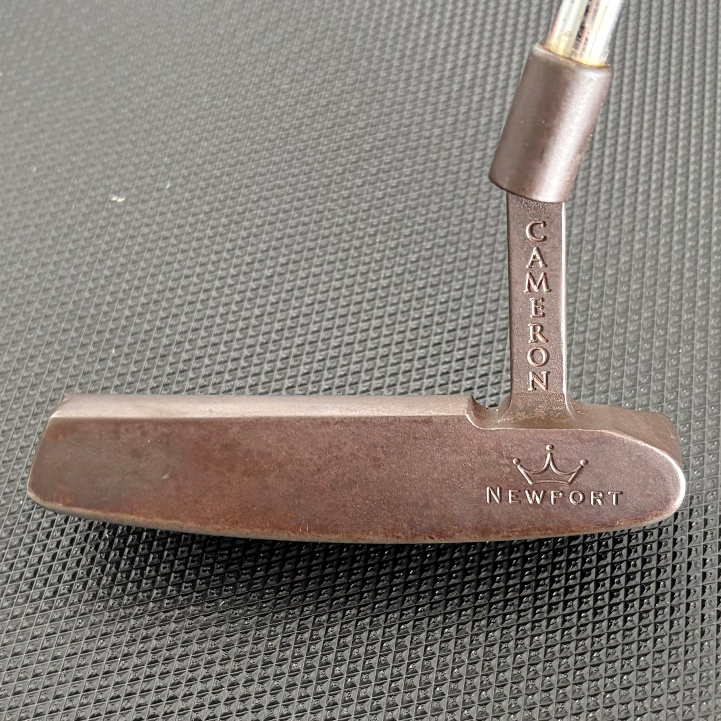 SCOTTY CAMERON NEWPORT ART OF PUTTING PUTTER (34”)