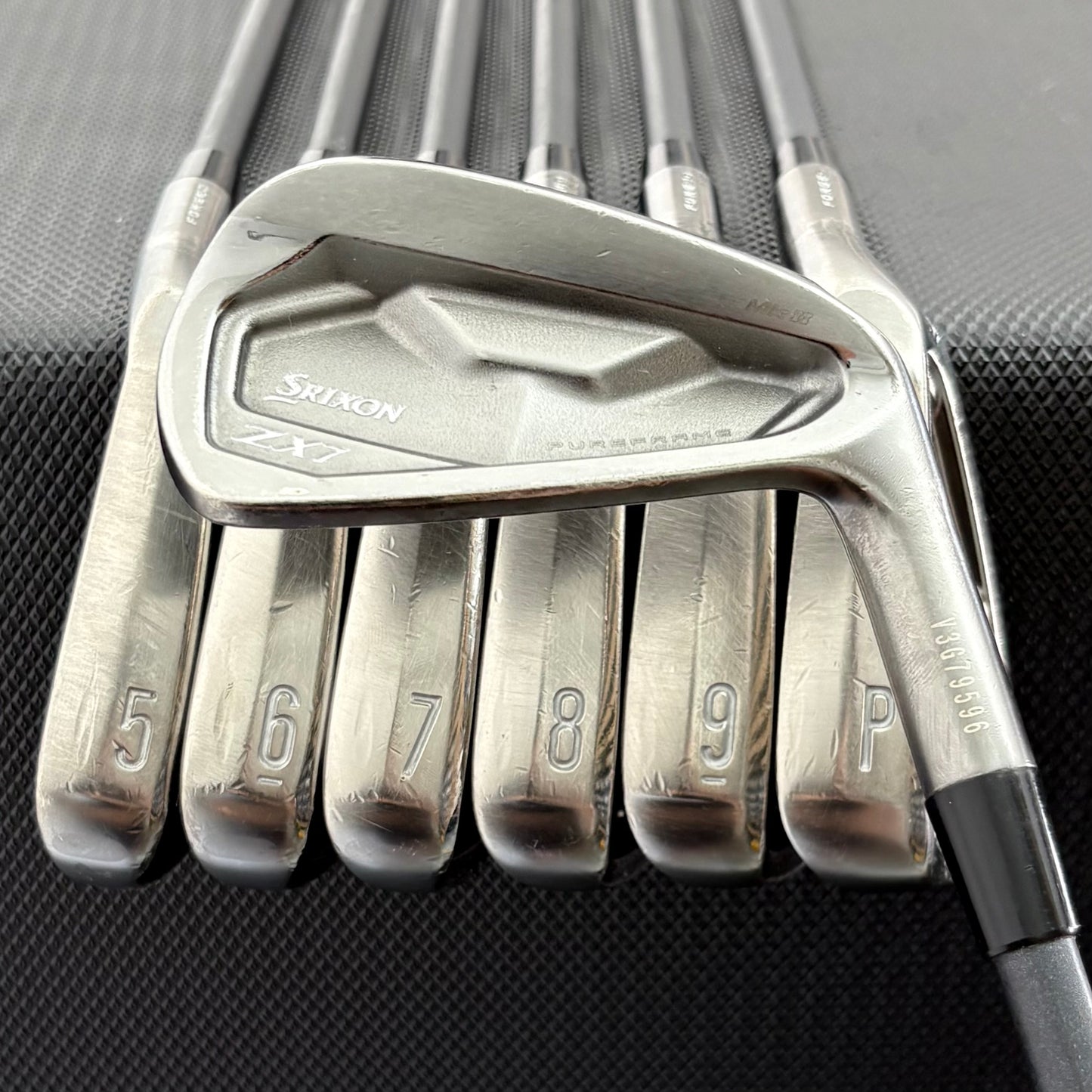 SRIXON ZX7 MKII BLACK CHROME IRON SET