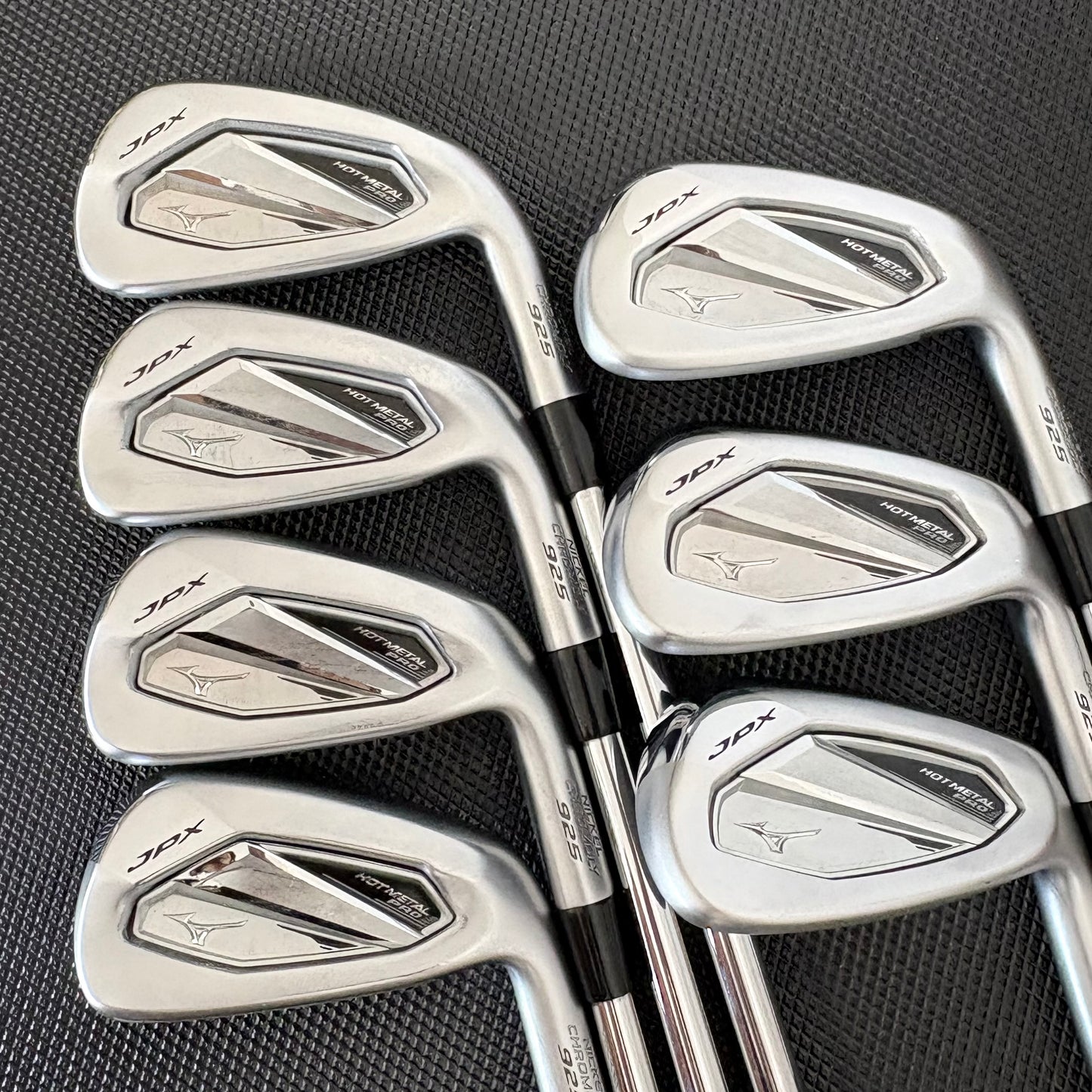 MIZUNO JPX 925 HOT METAL PRO IRON SET