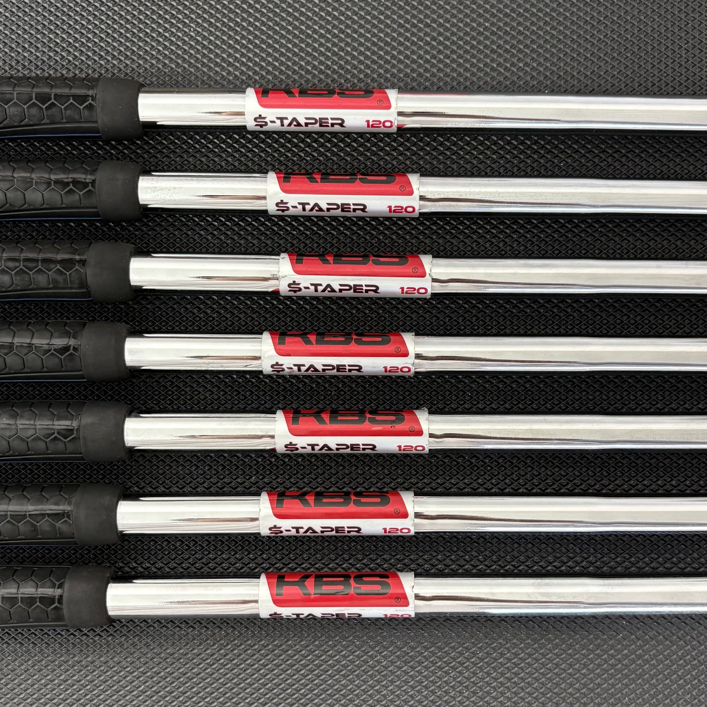 TAYLORMADE P7MC LIMITED EDITION RAW IRON SET