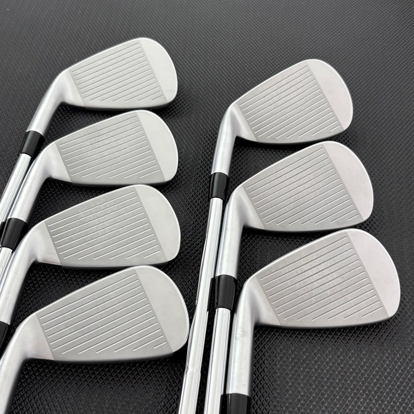 MIZUNO JPX 925 HOT METAL PRO IRON SET
