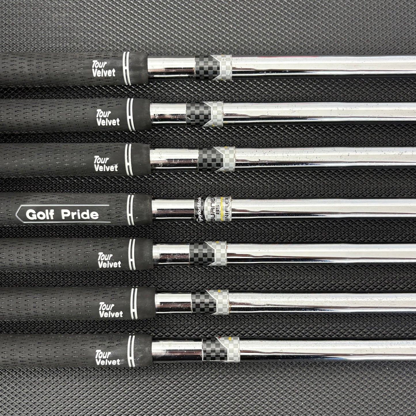 LH TAYLORMADE BURNER PLUS IRON SET