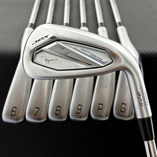 MIZUNO JPX 925 HOT METAL IRON SET