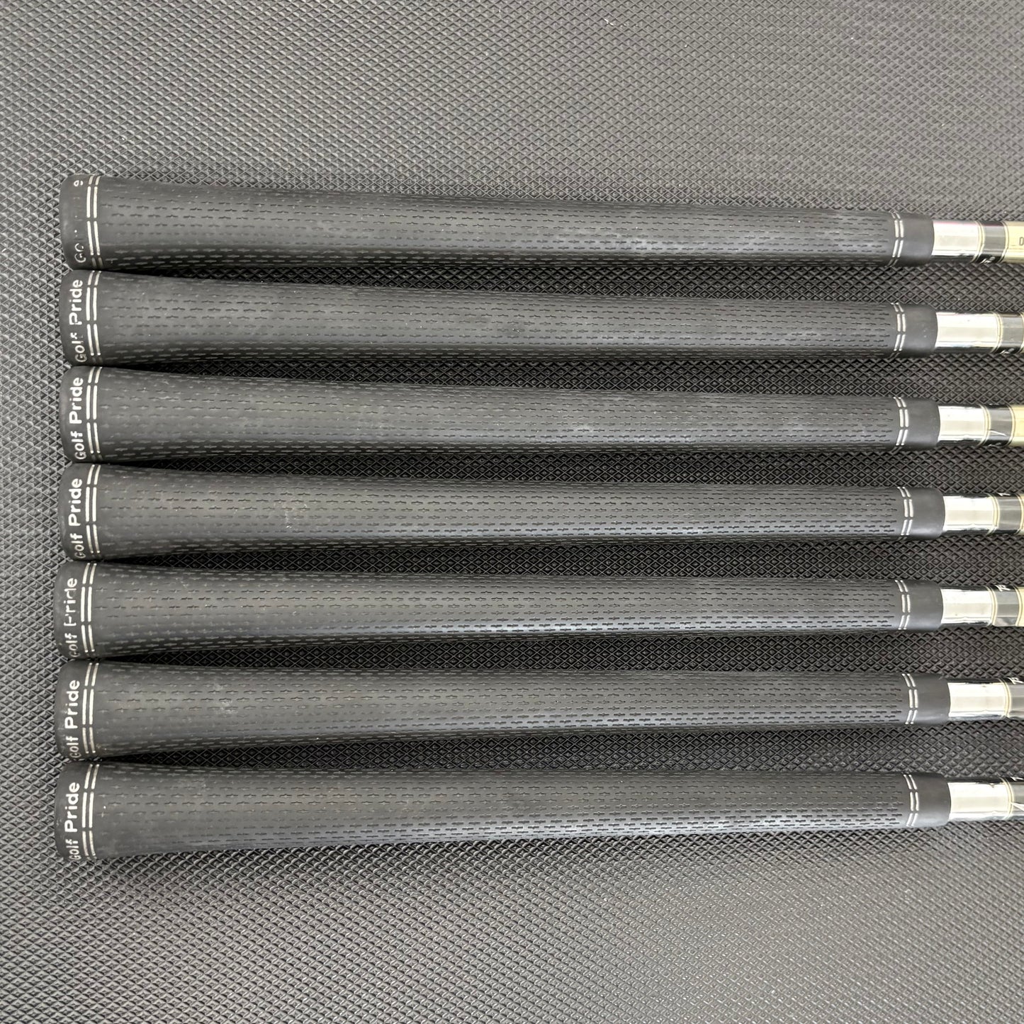LH CLEVELAND LAUNCHER HB IRON SET