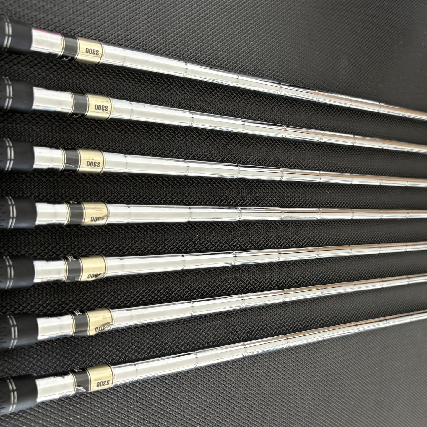 LH CLEVELAND LAUNCHER HB IRON SET