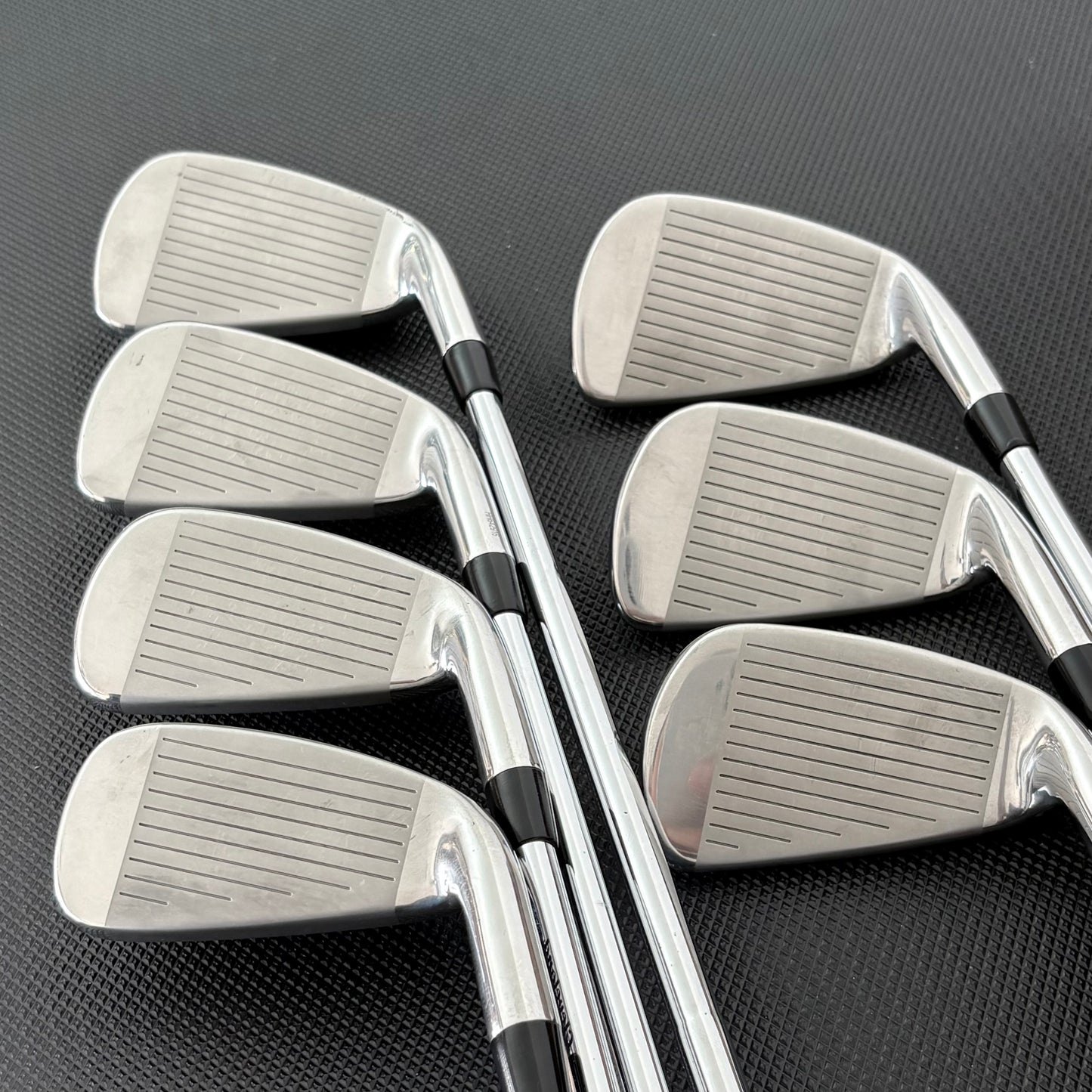 LH CLEVELAND LAUNCHER HB IRON SET