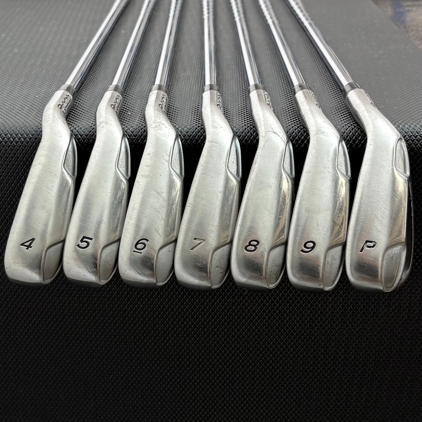 TAYLORMADE BURNER PLUS IRON SET