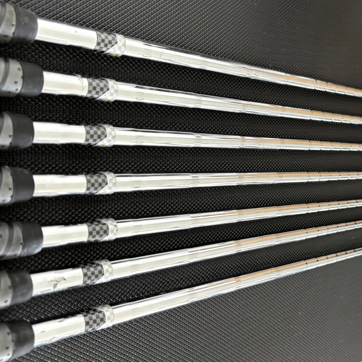 TAYLORMADE BURNER PLUS IRON SET