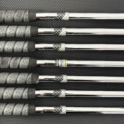 TAYLORMADE BURNER PLUS IRON SET