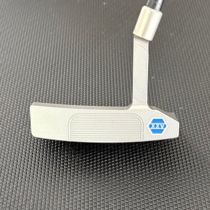 BETTINARDI 25TH ANNIVERSARY QUEEN B 6 PUTTER (34.5") + HEADCOVER
