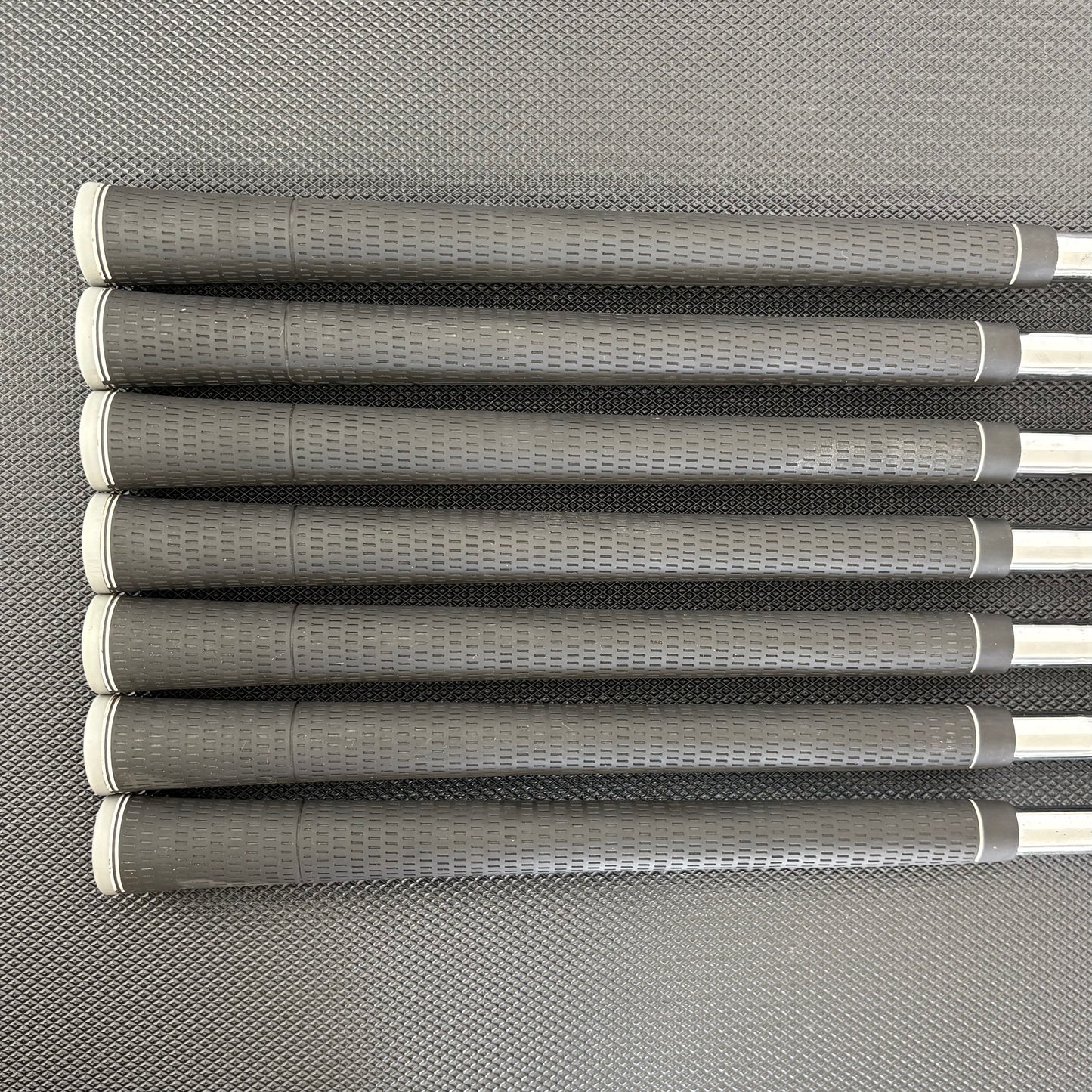 TAYLORMADE M2 IRON SET
